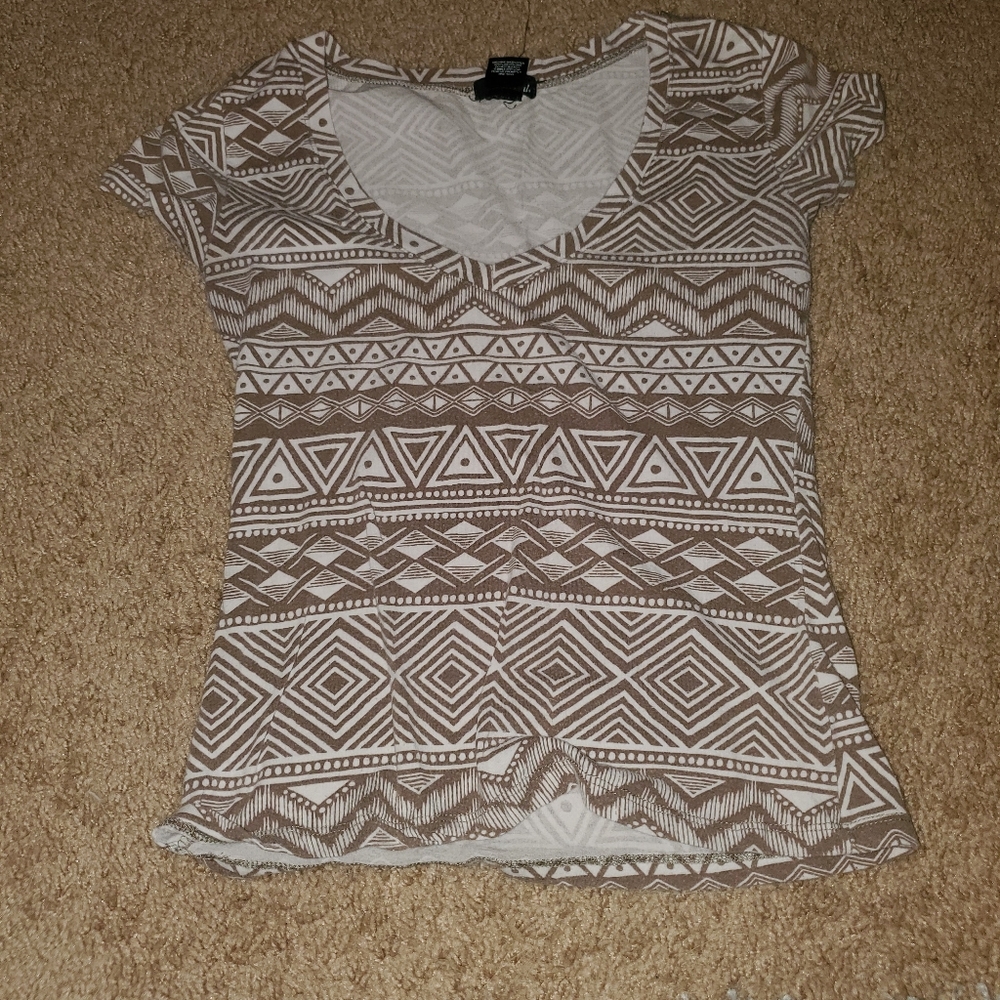 V neck tshirt